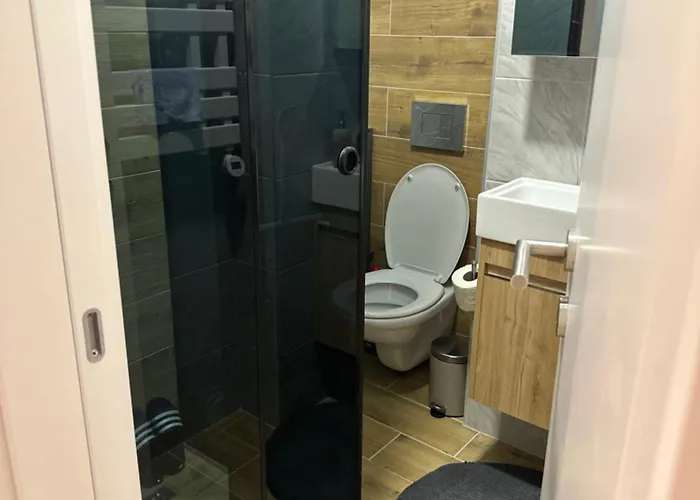 Zmaj 28 Διαμέρισμα