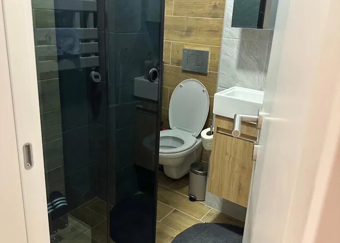 Zmaj 28 Διαμέρισμα